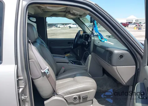 2005 Chevrolet Tahoe Lt from USA, damaged, VIN 1GNEK13TX5J169169